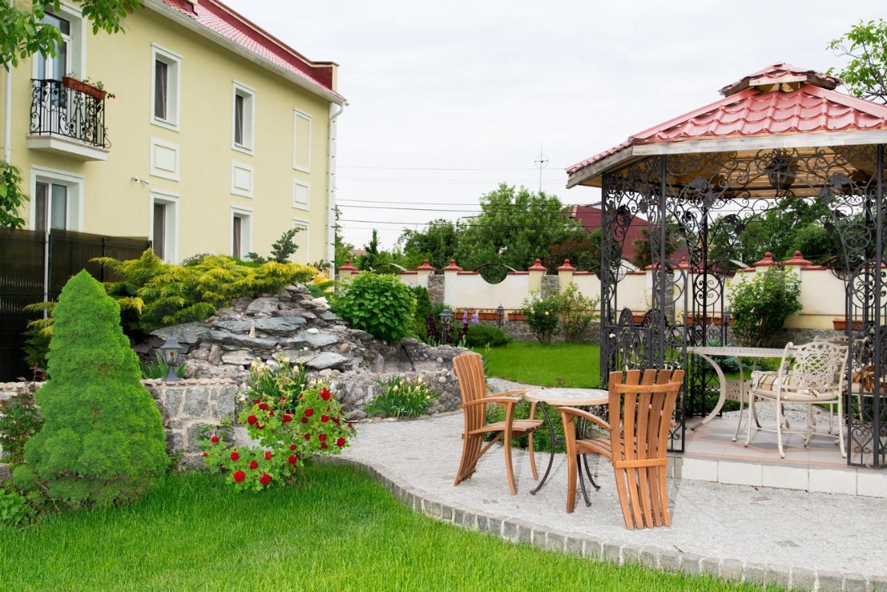 Villa Oselya Киев Экстерьер фото