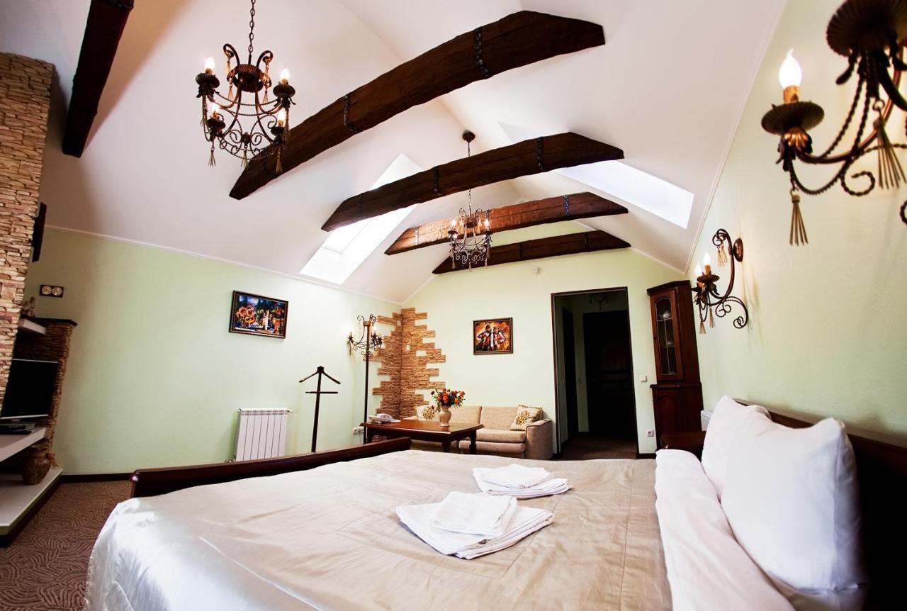 Villa Oselya Киев Экстерьер фото
