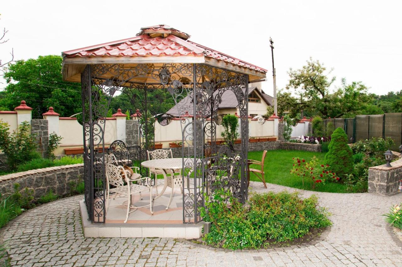 Villa Oselya Киев Экстерьер фото