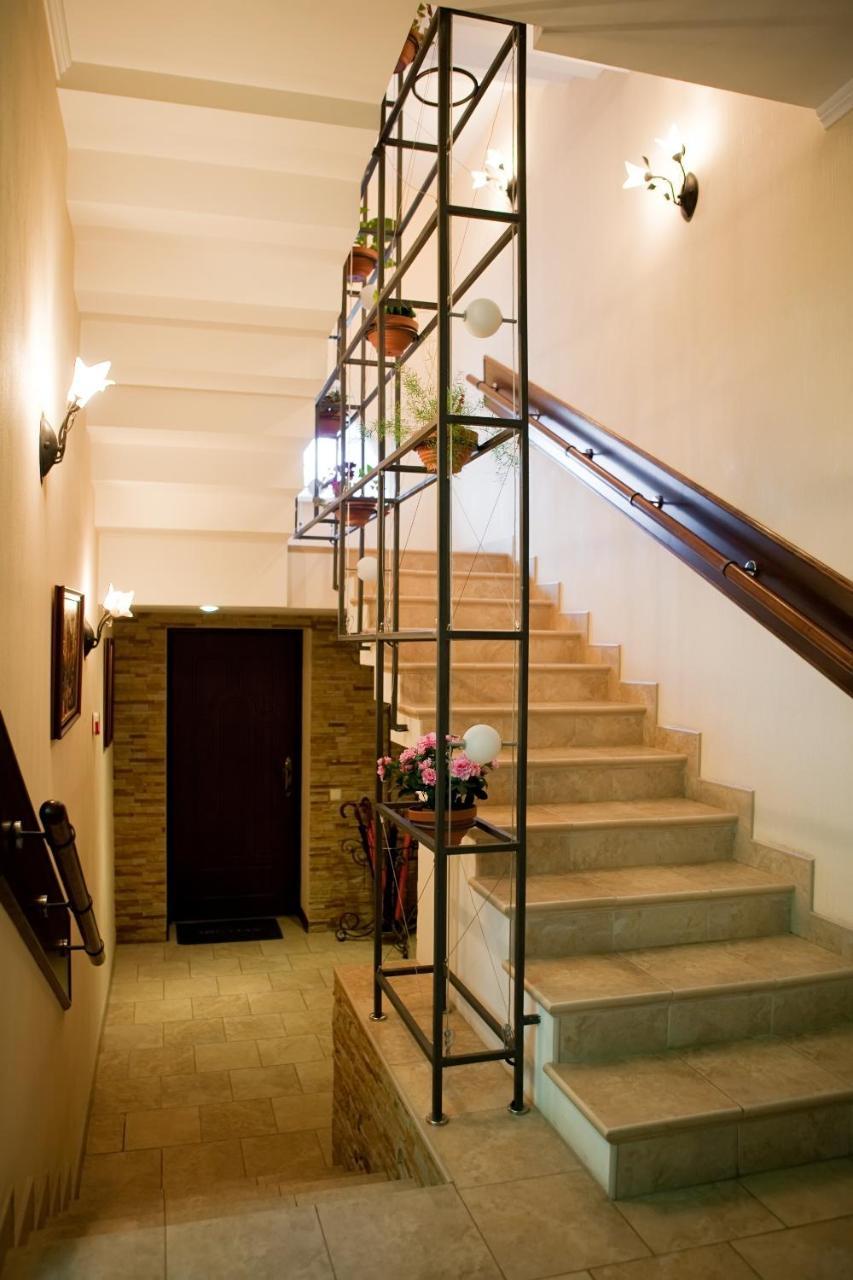 Villa Oselya Киев Экстерьер фото